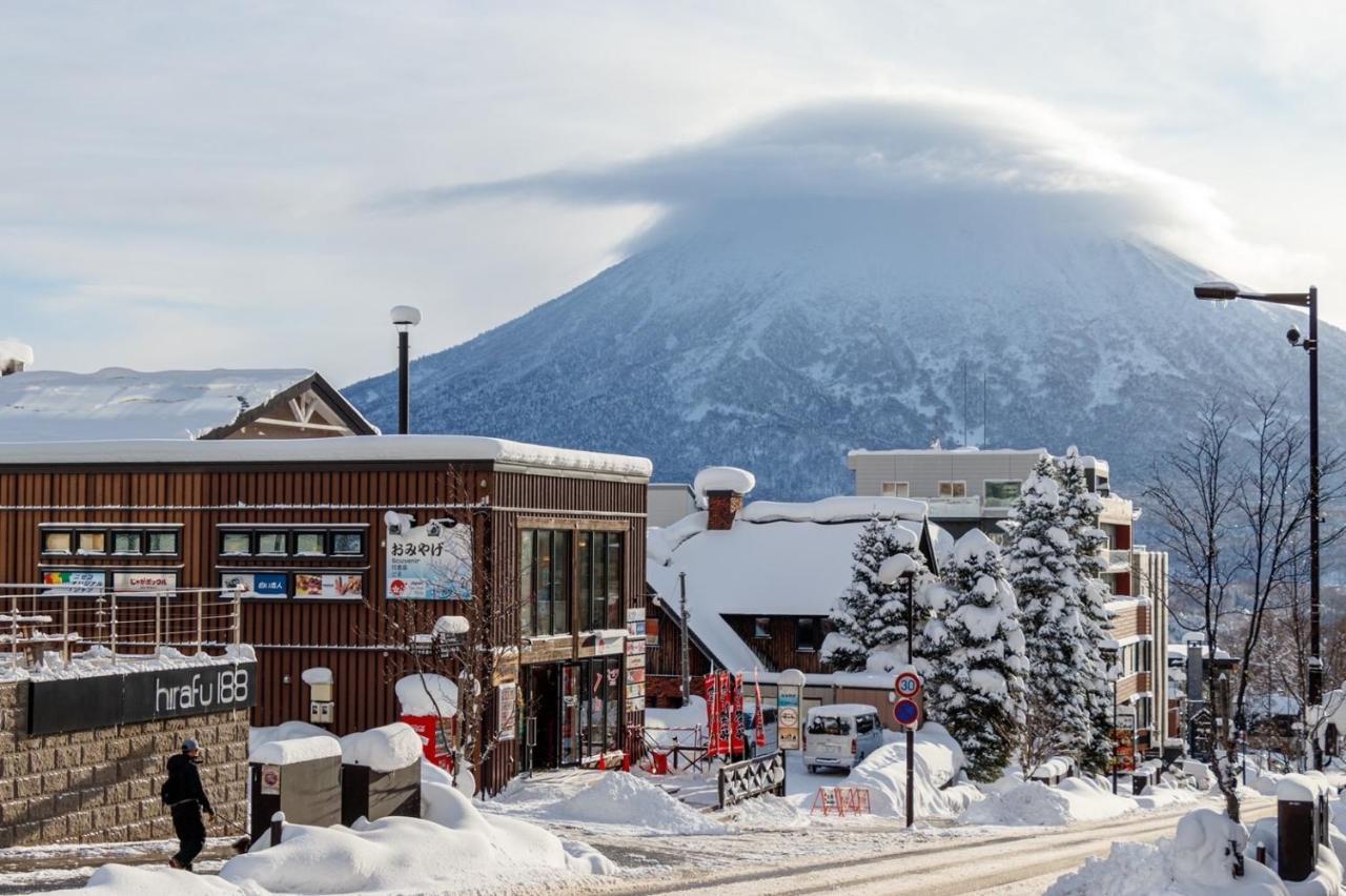 Pension Berg Niseko Exterior photo