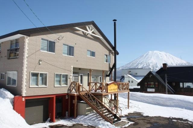 Pension Berg Niseko Exterior photo